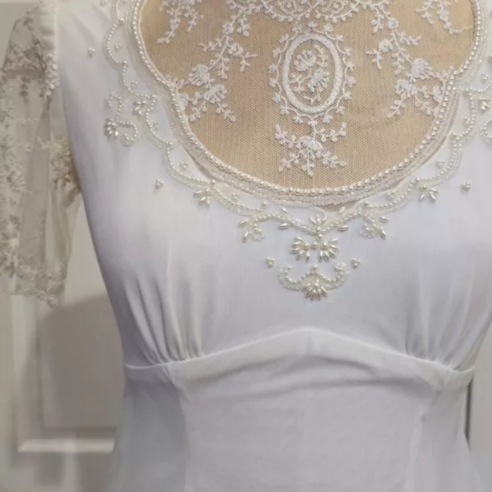 Vintage Lace Wedding Dress 1970s